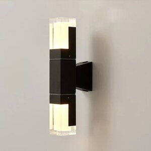 Sleek Black Outdoor Wall Fixture – LED